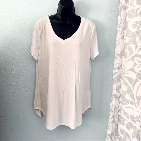 Old Navy 2 BUNDLE Burgundy & White V-Neck Short Sleeve T-shirts Size Large - Picture 6 of 9